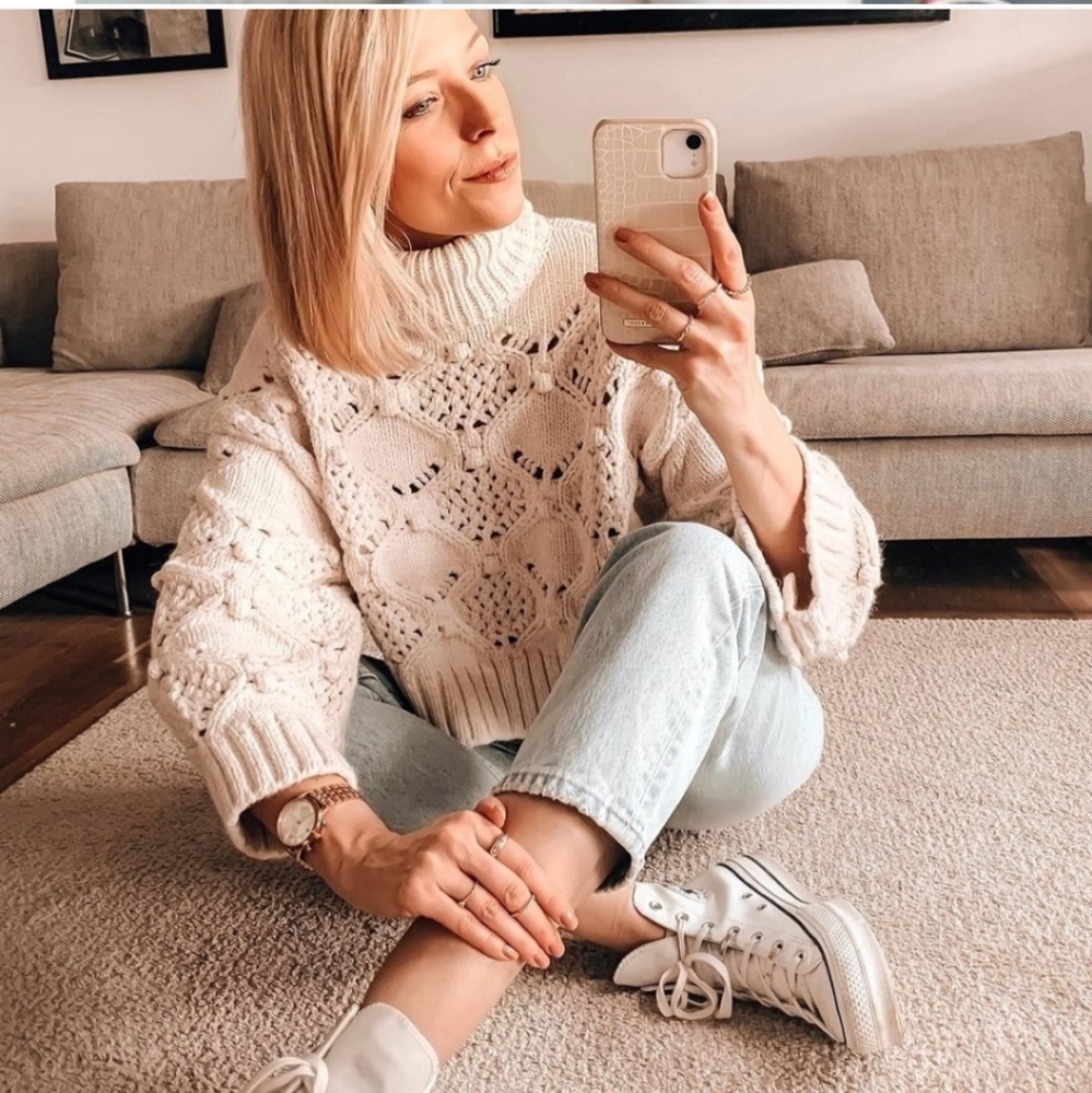 Zara * Cable Knit Sweater With Buttoned Cuffs - Picture 6 of 16